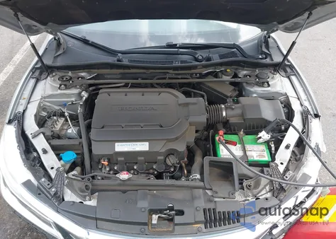 2017 Honda Accord Touring V6 from USA, damaged, VIN 1HGCR3F90HA002929